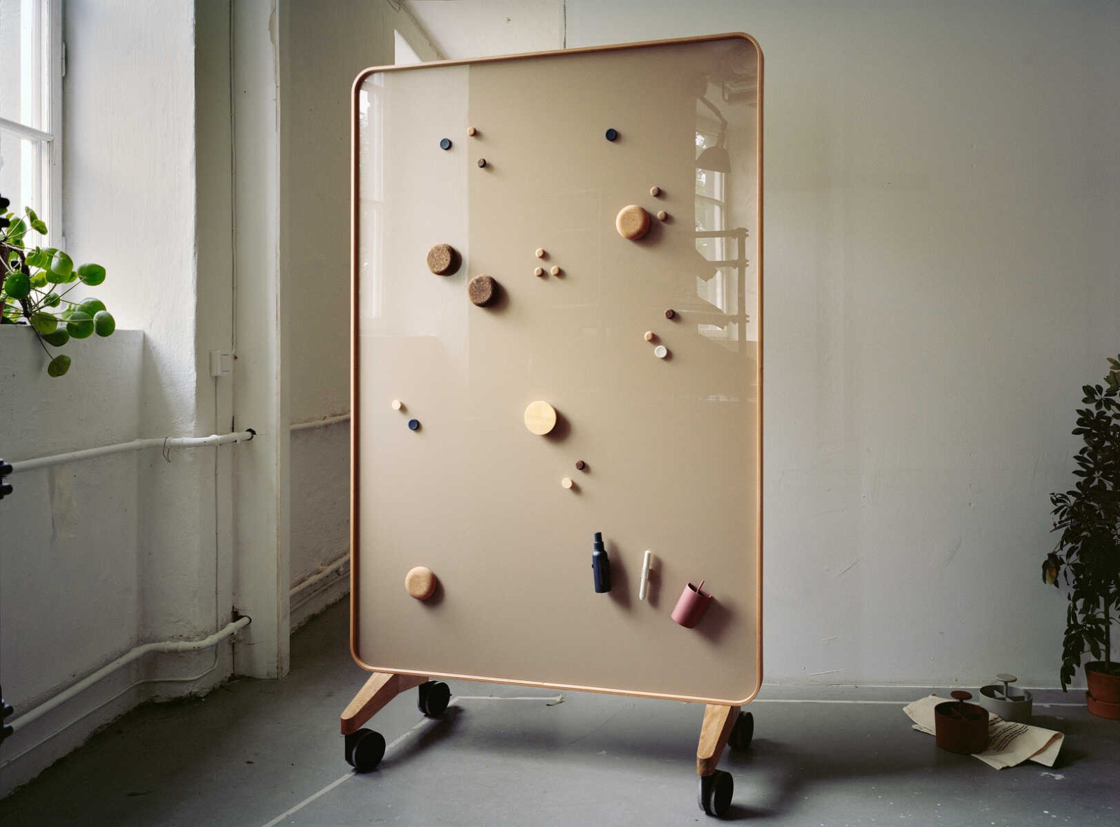 Køb Lintex Frame Mobile glastavle hos JustMore her